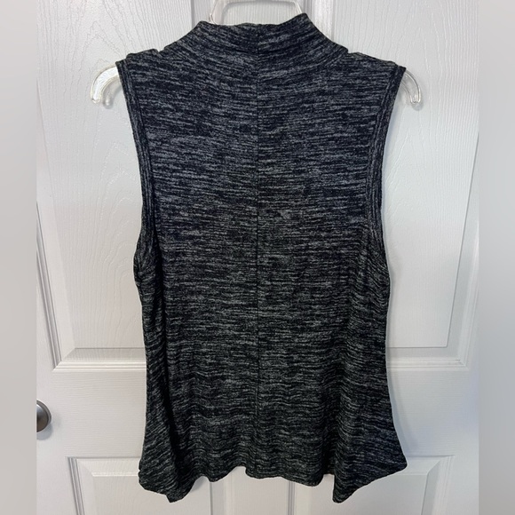 Apt. 9 women's sleeveless gray super soft turtleneck - Picture 4 of 5